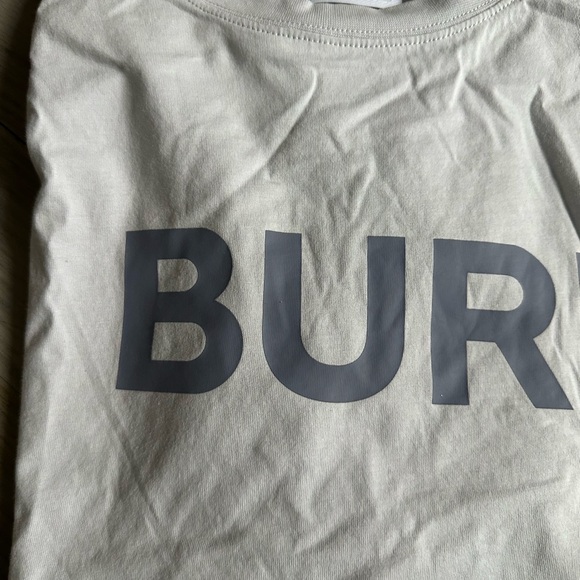 Burberry Cream Cotton T-Shirt - Picture 4 of 4